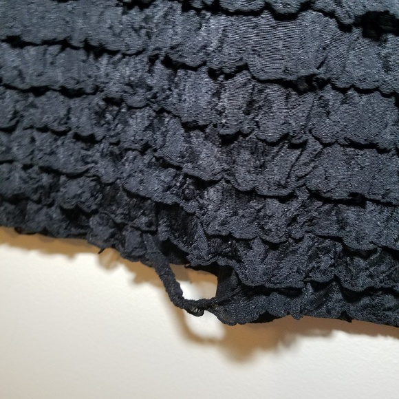 3 for $20 | Xai Top Black Ruffle 3/4 Sleeve Size L - Picture 4 of 4